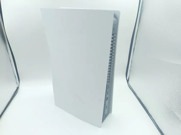 konsola-sony-playstation-5-ps5-cfi-1016a-825gb-z-napedem-2-pady-stan-11323-2