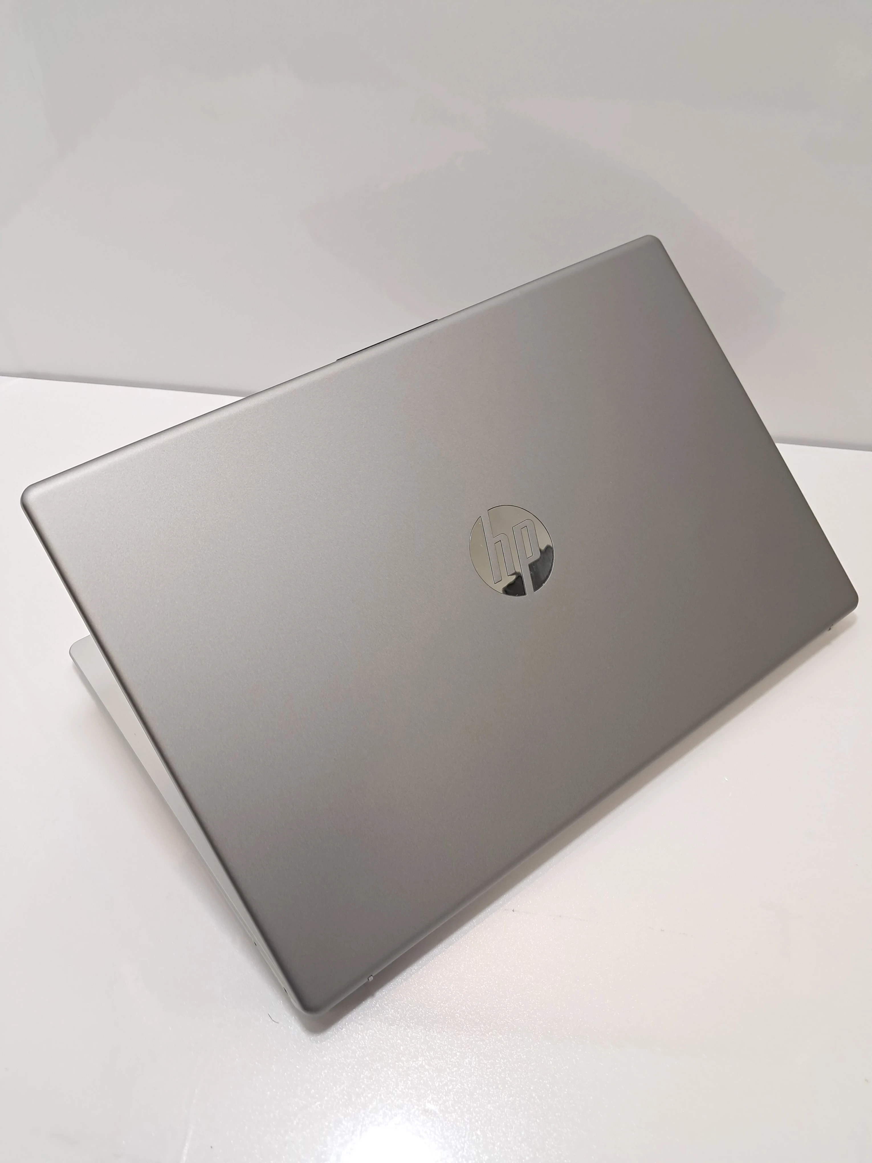 laptop-hp-255r-g10-ryzen-7-7735u-16gb-512-win1-rozdzielczosc-px-4474-211457