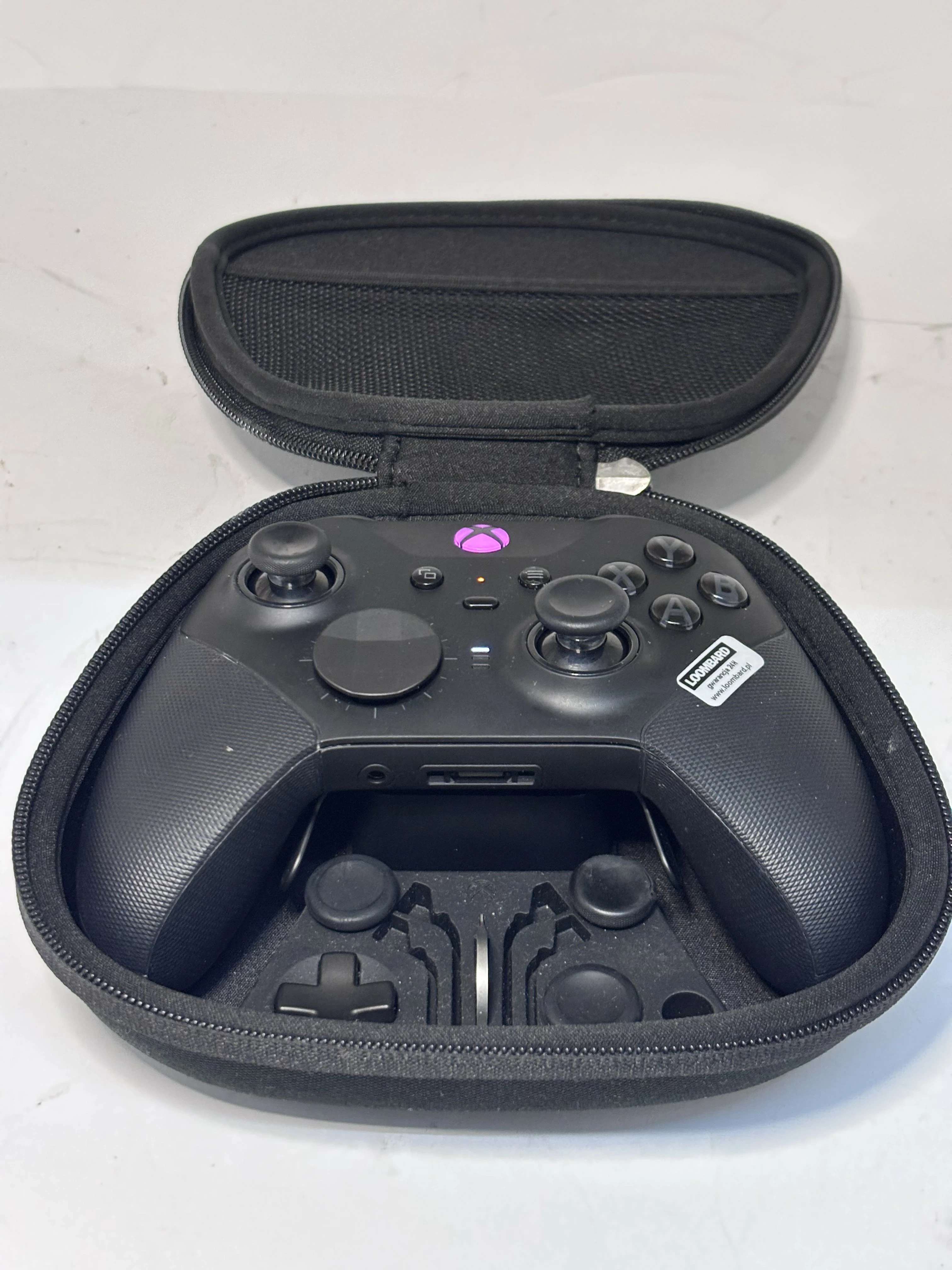 pad-xbox-elite-2-zestaw-etui-ean-gtin-889842196368