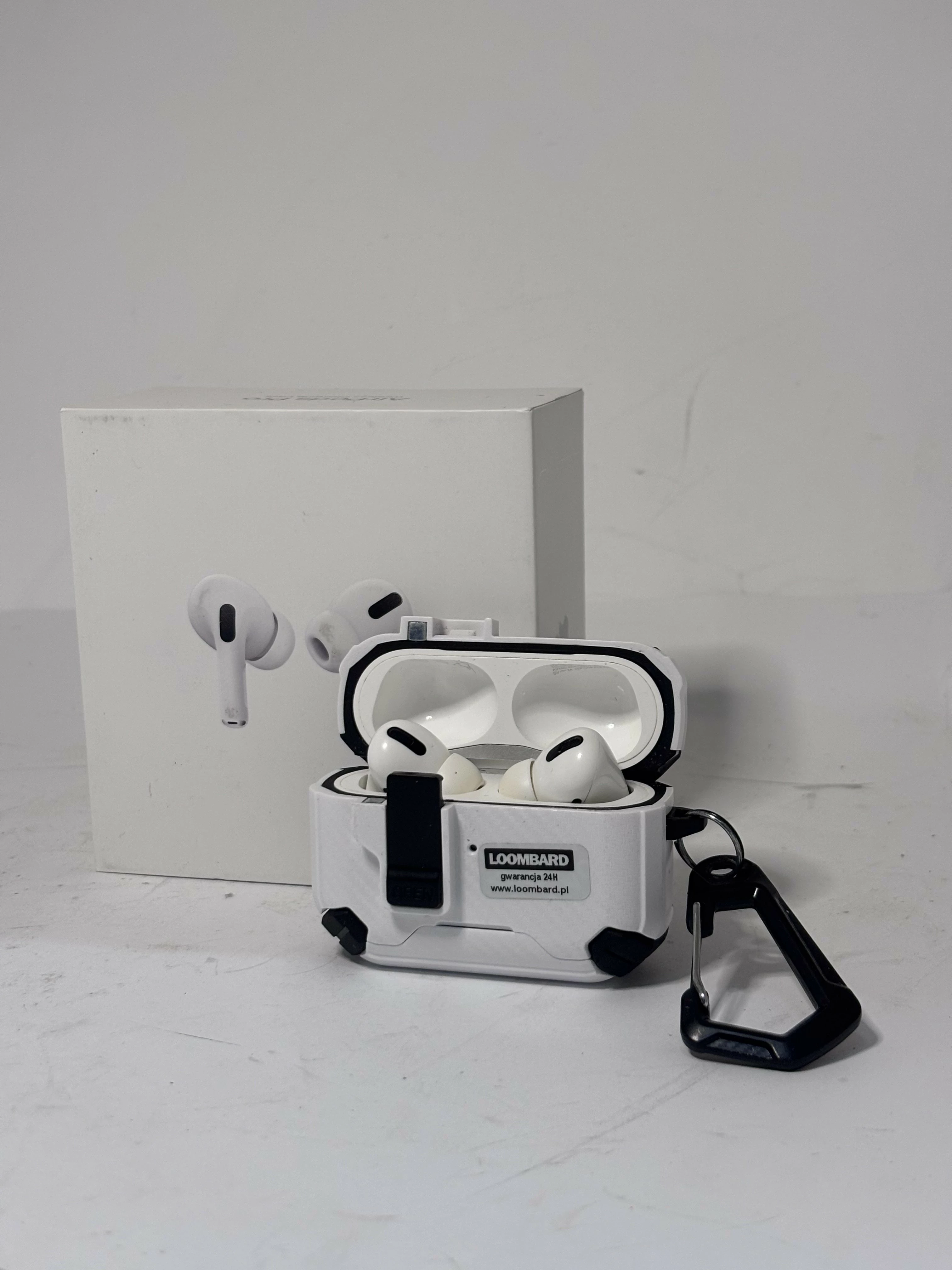 air-pods-1gen-pro-2x-etui-stan-11323-2