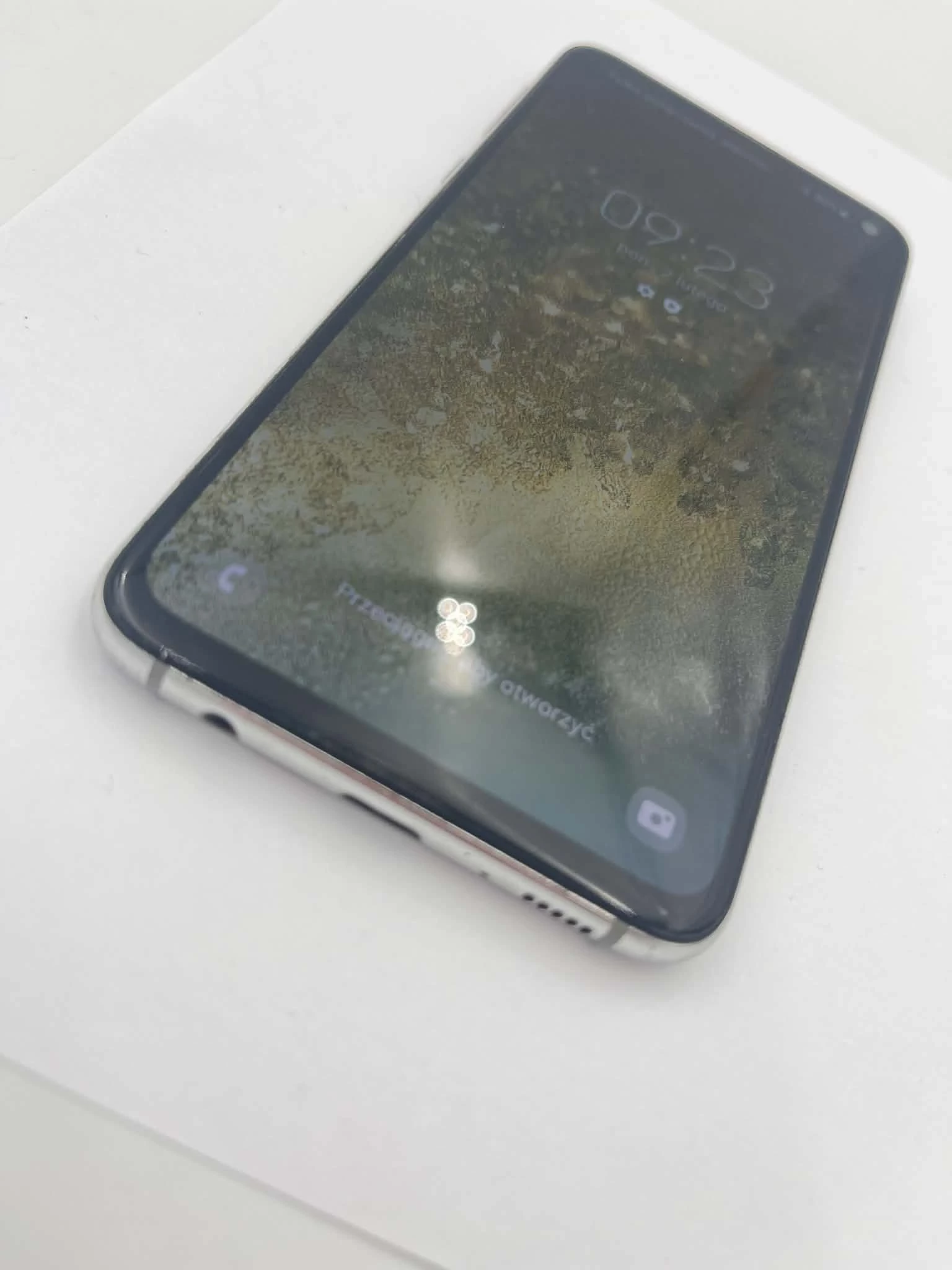 telefon-samsung-galaxy-s10e-przekatna-ekranu-580