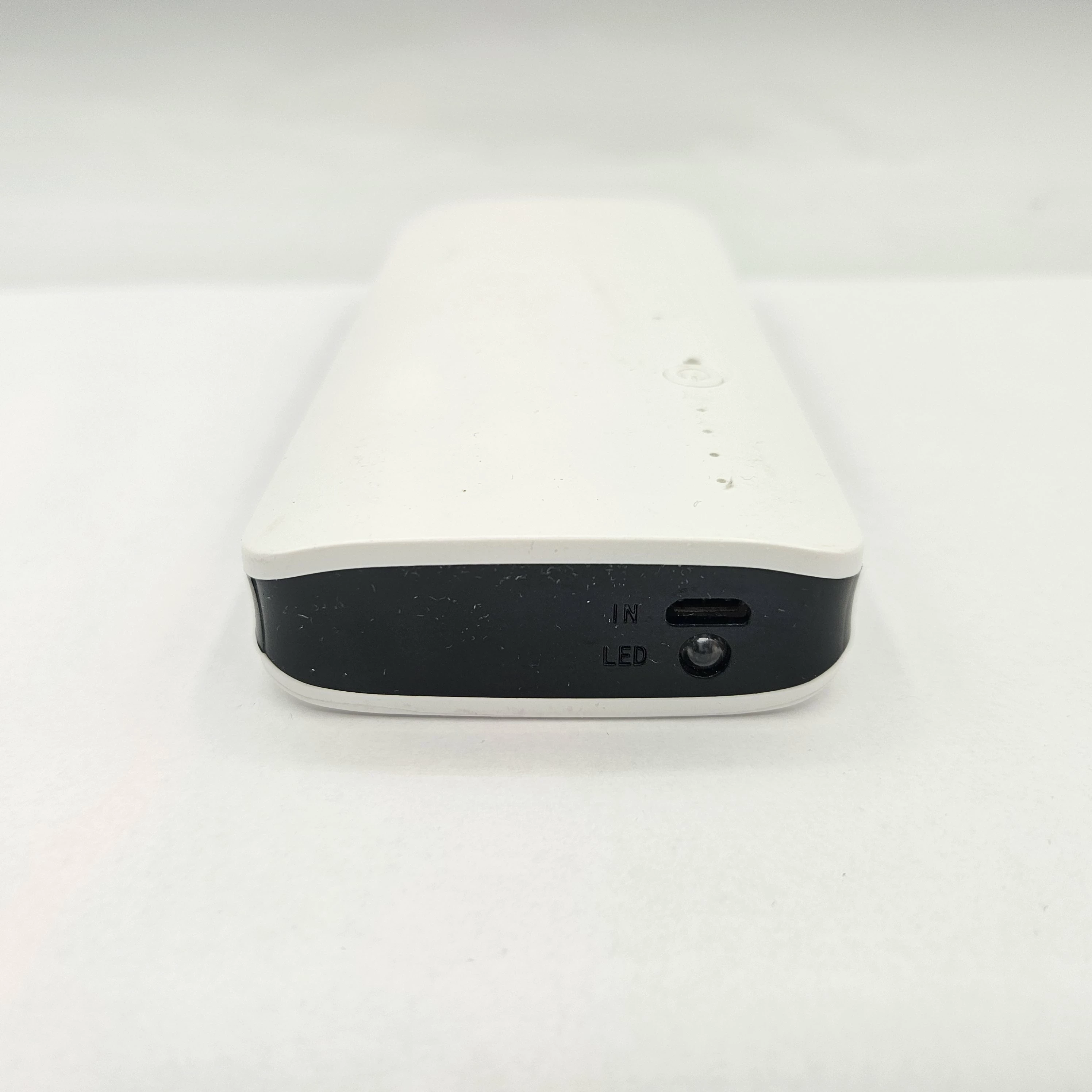 power-bank-20-000mah-bialy-ean-gtin-5905745824384