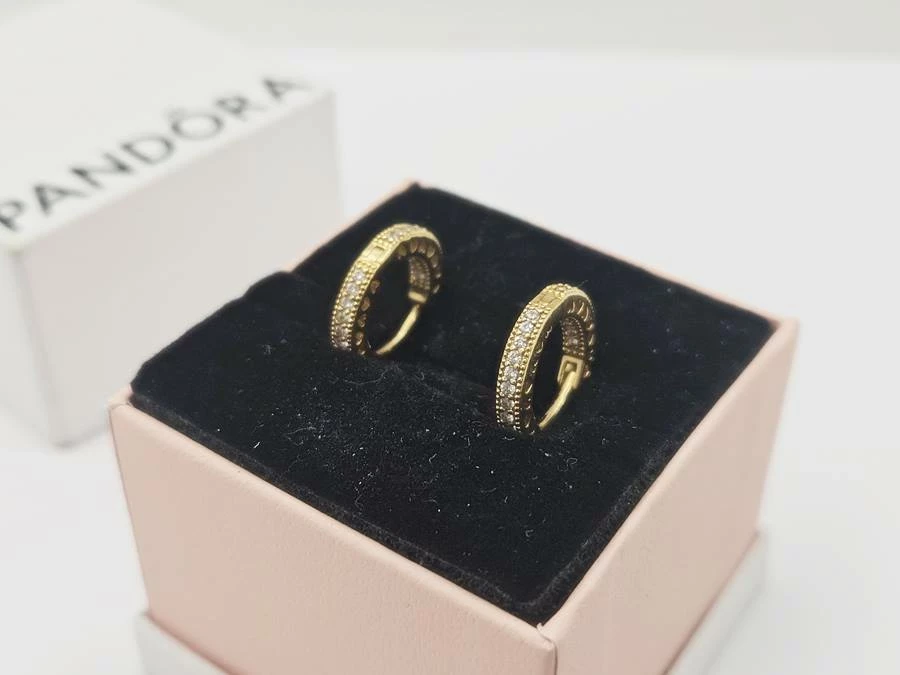 wysadzane-kamieniami-kolczyki-z-motywem-serc-platerowanie-z-14k-zlota-kolor-249512-1647429