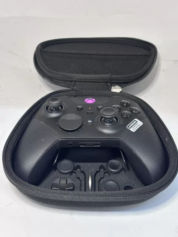 pad-xbox-elite-2-zestaw-etui-ean-gtin-889842196368