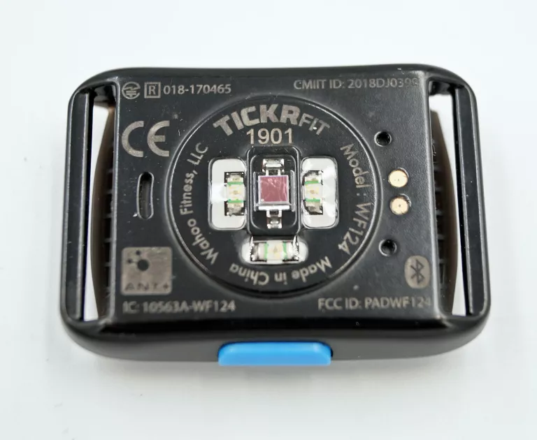 sensor-pomiaru-tetna-wahoo-tickr-fit-optyczny-model-tickr-fit