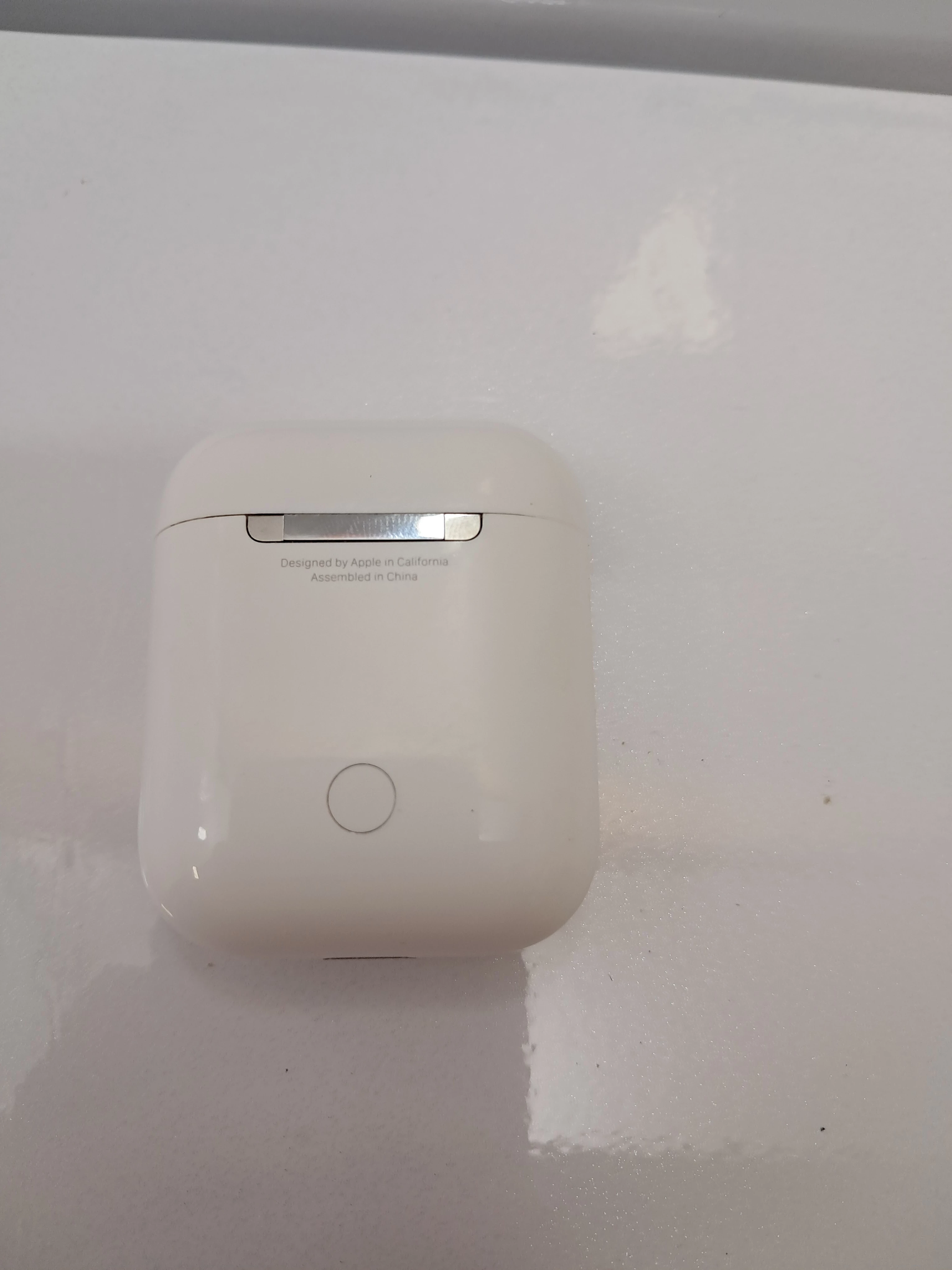 sluchawki-dokanalowe-apple-airpods-2-emc-2862-kolor-dominujacy-129357-2