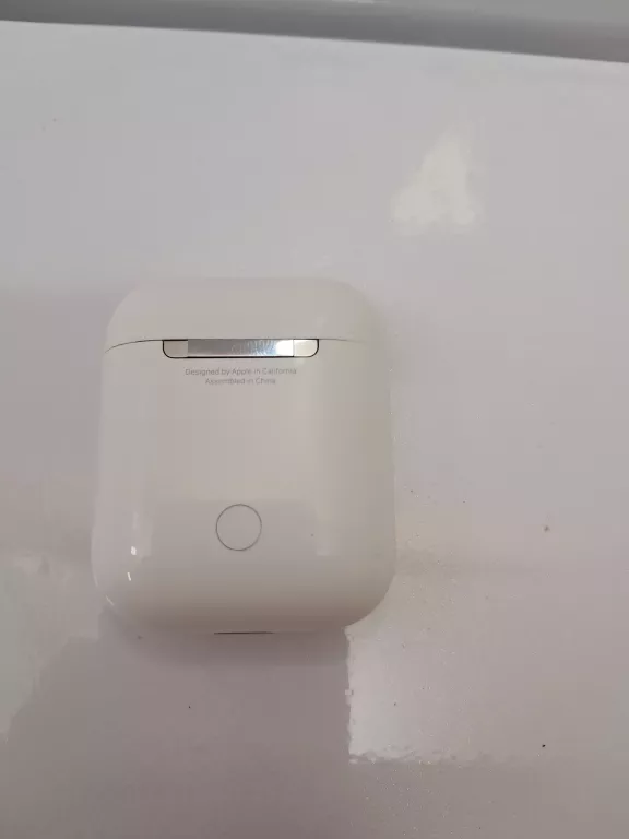 sluchawki-dokanalowe-apple-airpods-2-emc-2862-kolor-dominujacy-129357-2