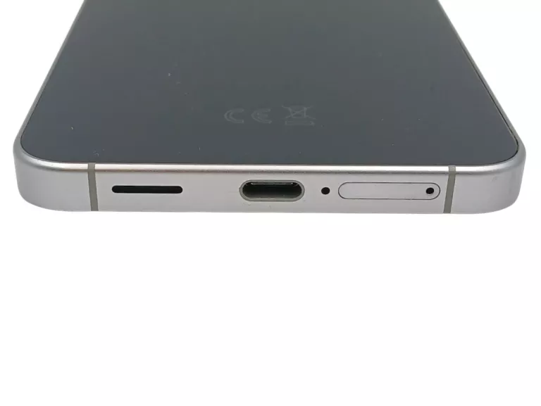 telefon-samsung-galaxy-s25-fe-5g-8128-gb-67-4900mah-120hz-50mpx-opis-przekatna-ekranu-670