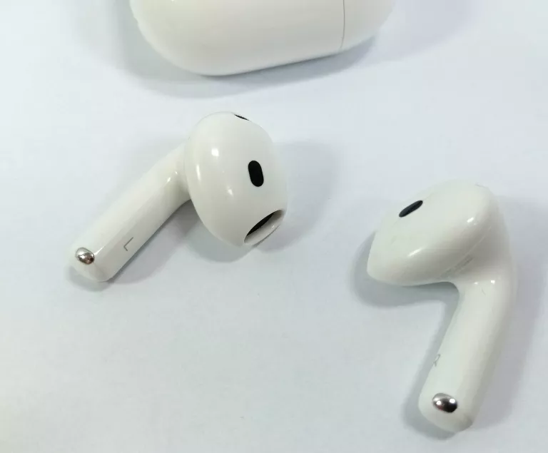 apple-airpods-4-komplet-2x-etui-marka-248811-1131476
