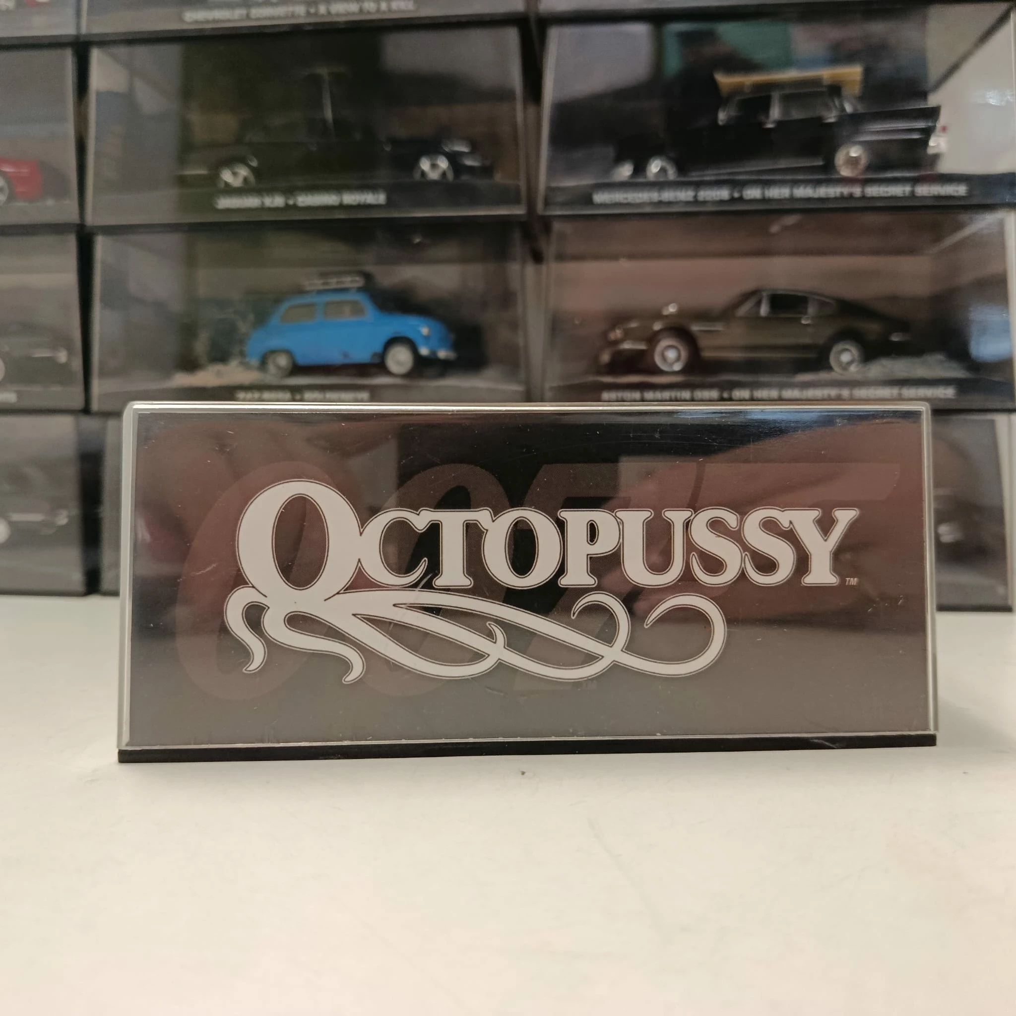143-james-bond-007-tuk-tuk-octopussy-stan-11323-2