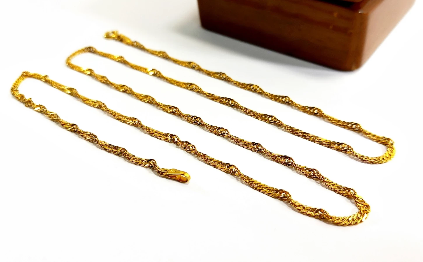 sliczny-falowany-zloty-lancuszek-pr585-dl50cm-kamienie-221-64