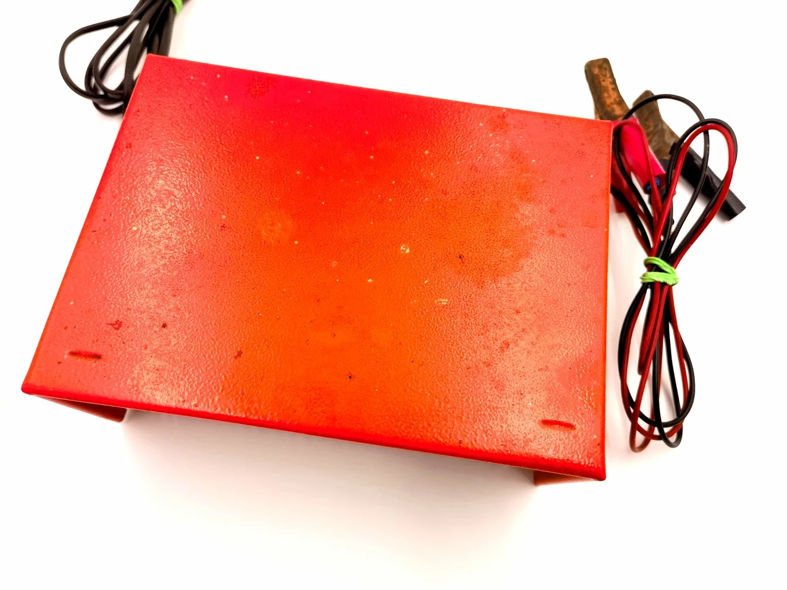 prostownik-absaar-6a-12v-natezenie-maksymalne-600