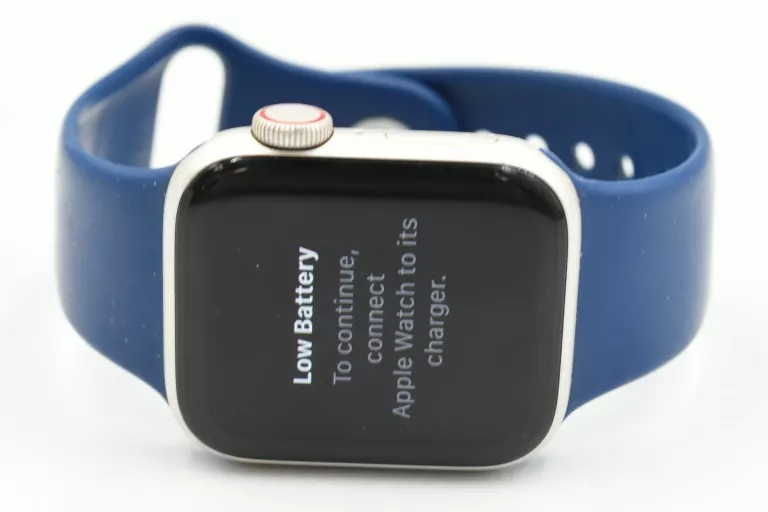 apple-watch-se-2-40mm-gpscellular-starlight-ksiezycowa-poswiata-material-koperty-212886-258014