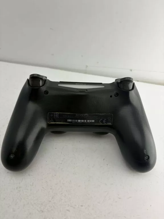 pad-do-ps4-czarny-stan-11323-2