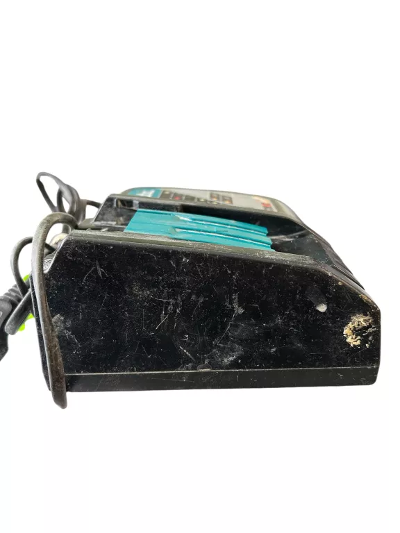 ladowarka-makita-dc18rc-stan-11323-2