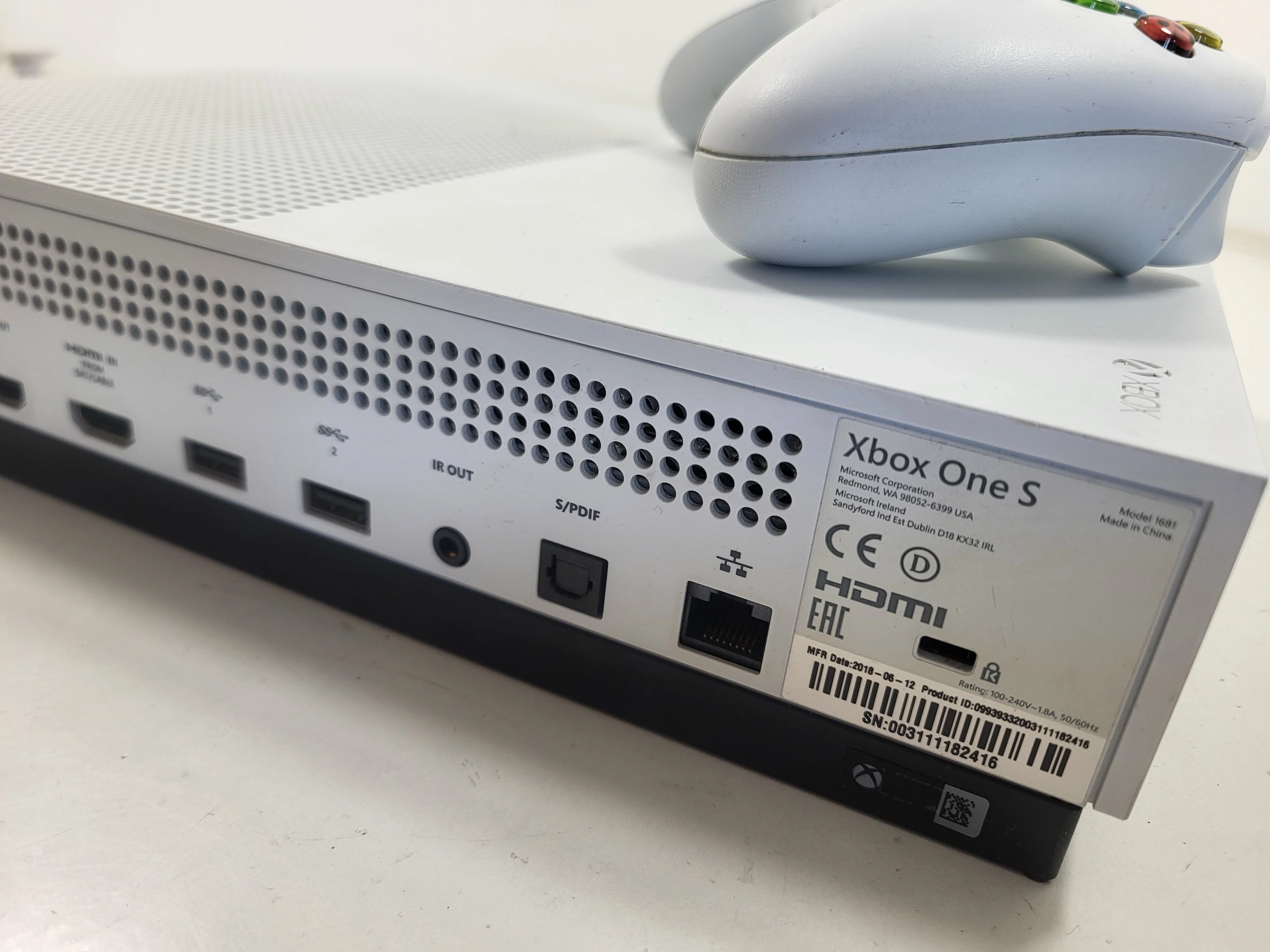 konsola-xbox-one-s-1tb-liczba-kontrolerow-w-zestawie-205994-225550