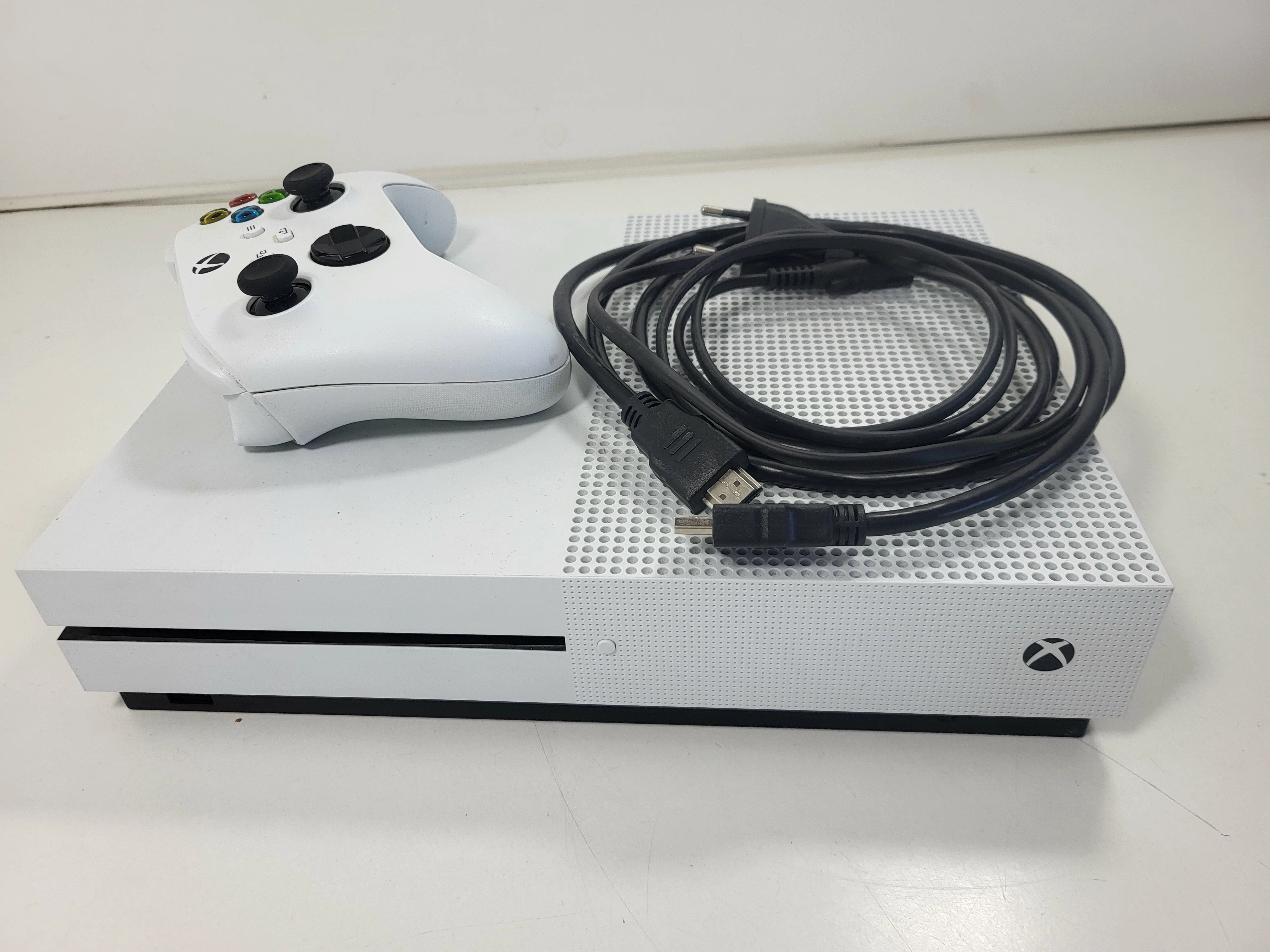 konsola-xbox-one-s-1tb-ean-gtin-5900626836470