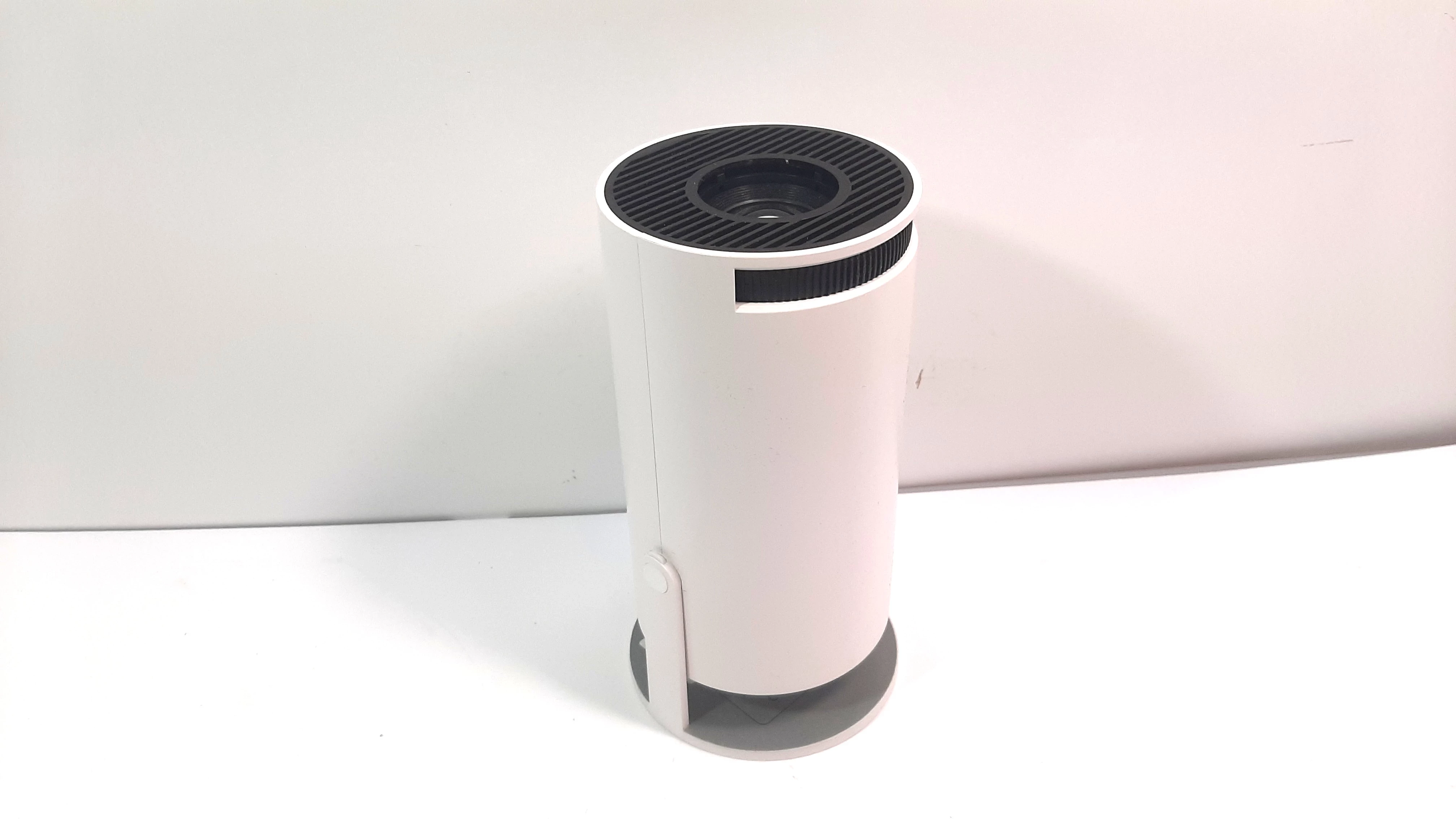 projektor-led-magcubic-hy300-przenosny-rzutnik-android-tv-wifi-4k-jasnosc-lampy-ansi-280