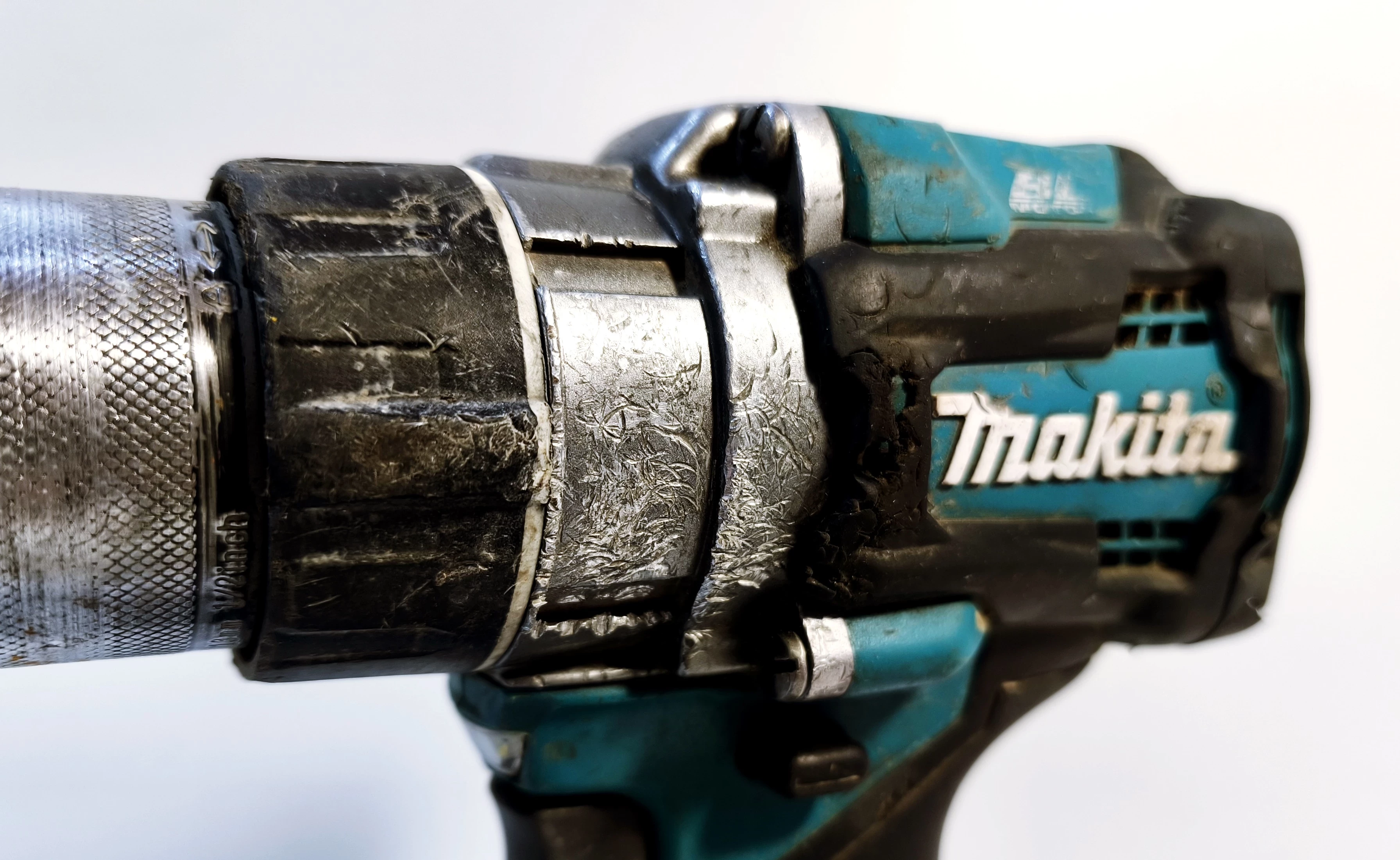 wkretarka-makita-df001g-rodzaj-silnika-204657-221325