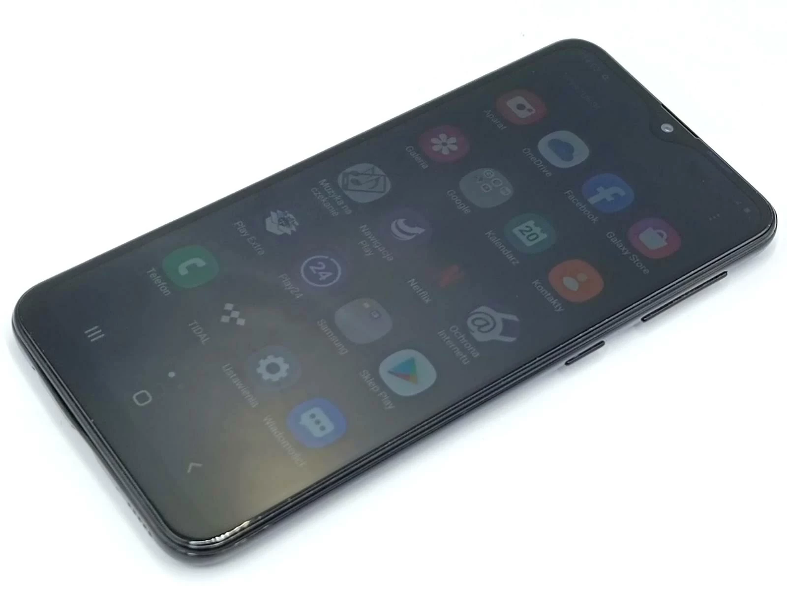 samsung-galaxy-a20e-332gb-wbudowana-pamiec-202869-214197