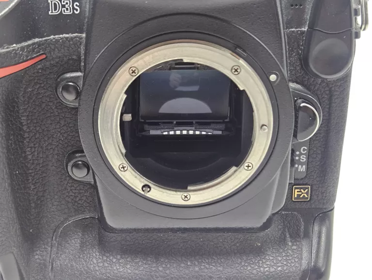 lustrzanka-nikon-d3s-nikkor-af-s-50-mm-f14g-nikkor-24-70mm-f28g-ed-rozmiar-matrycy-206882-228766