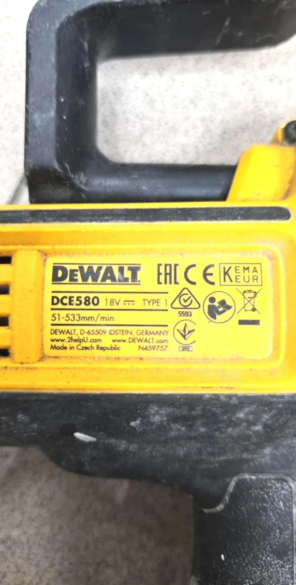 dewalt-dce580-pistolet-do-klejubateria-ladowarka-pojemnosc-tub-ml-204533-1