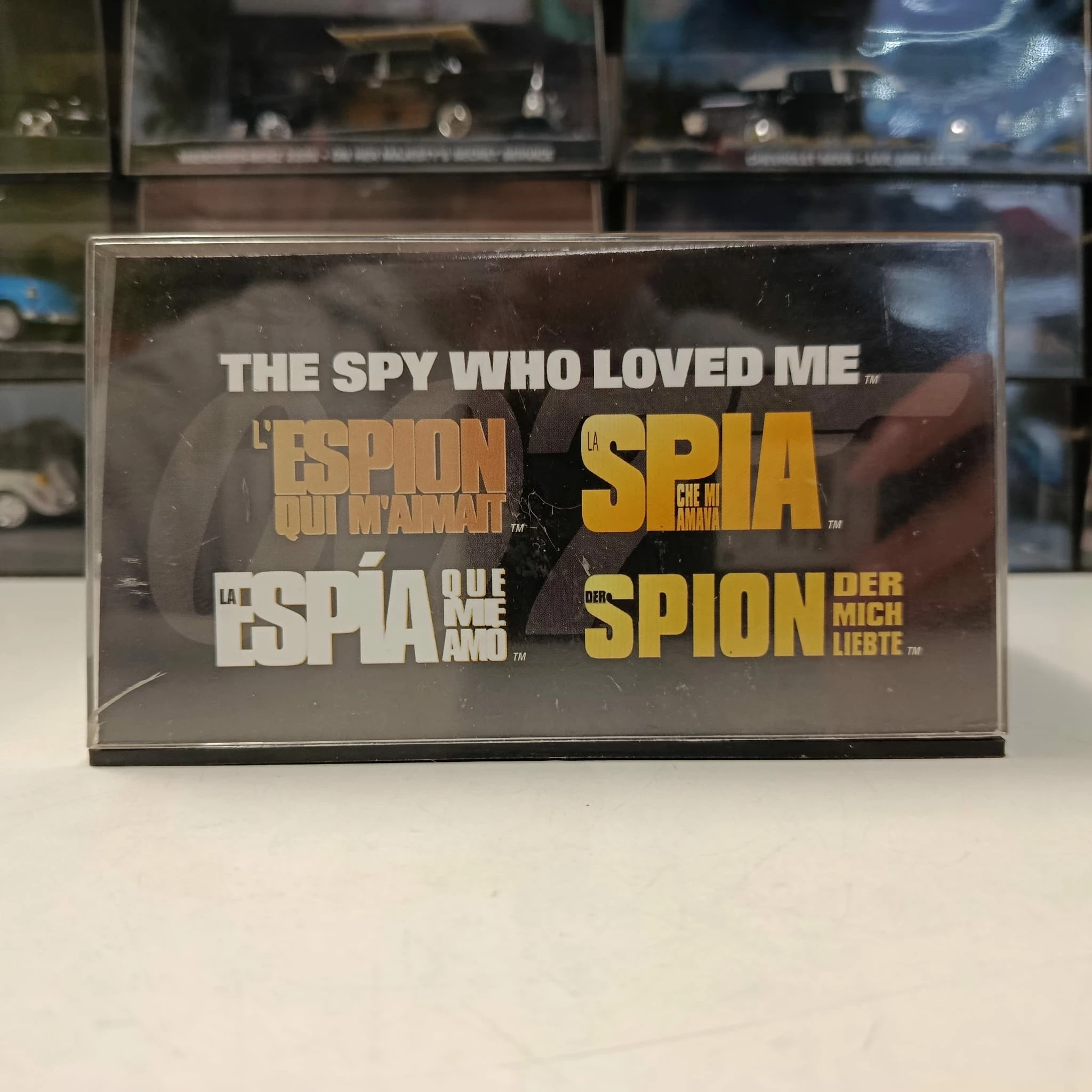 143-james-bond-007-leyland-sherpa-van-the-spy-who-loved-me-stan-11323-2