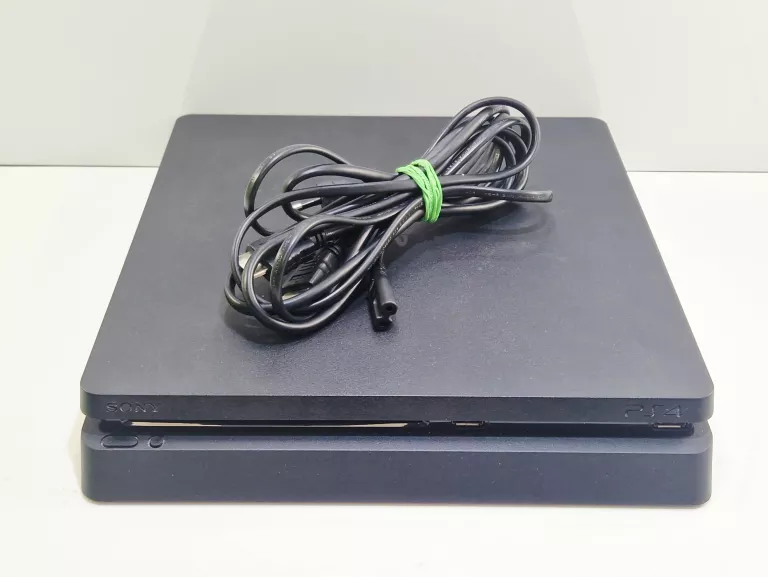 konsola-ps4-slim-1-tb-liczba-kontrolerow-w-zestawie-205994-225550