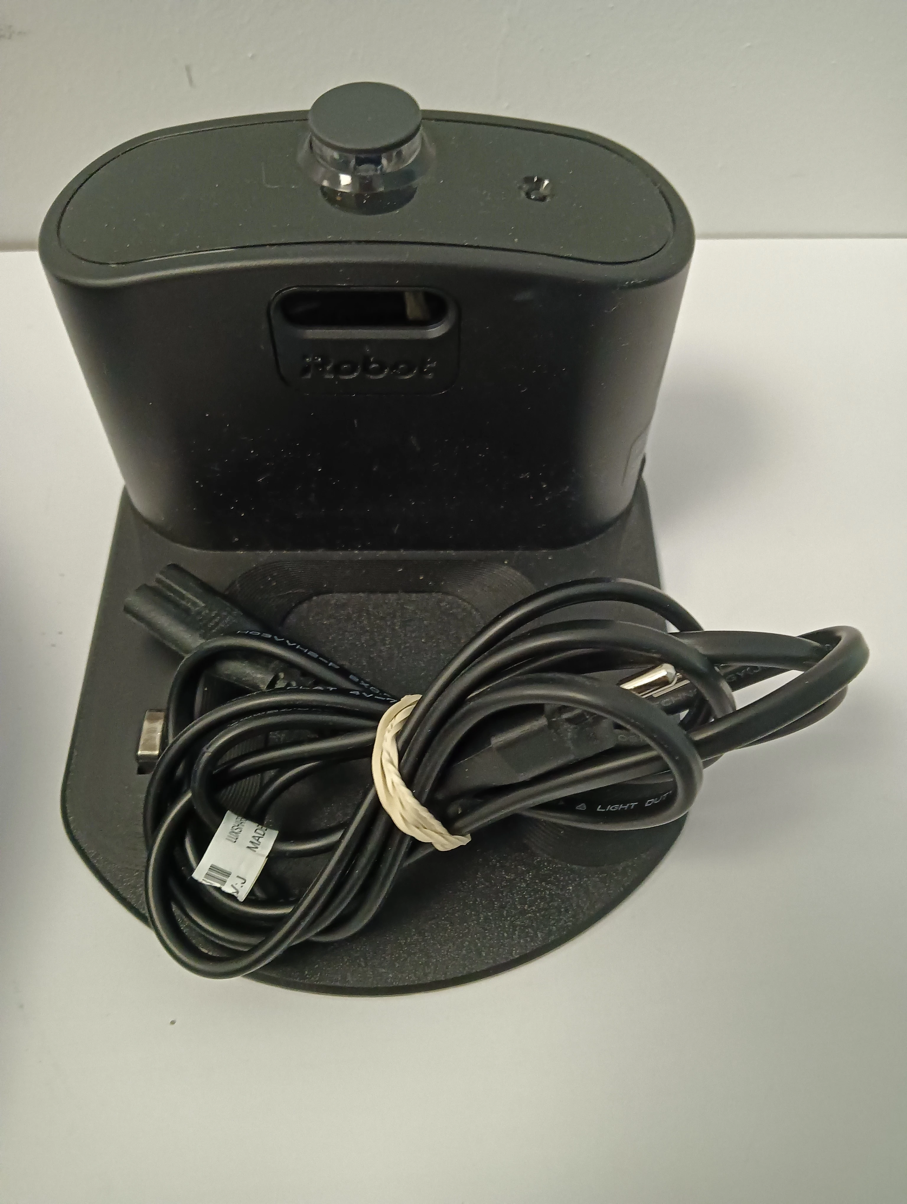 irobot-roomba-i6-robot-sprzatajacy-model-roomba-i6