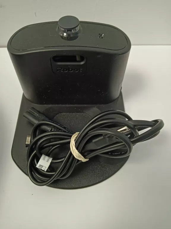 irobot-roomba-i6-robot-sprzatajacy-model-roomba-i6