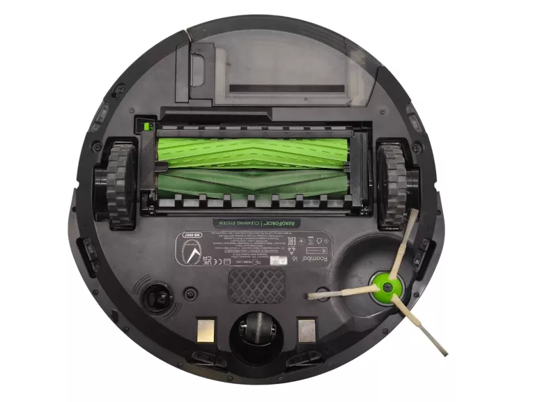 robot-sprzatajacy-inteligentny-irobot-roomba-i6-i615840-czarny-ean-gtin-5060629987347