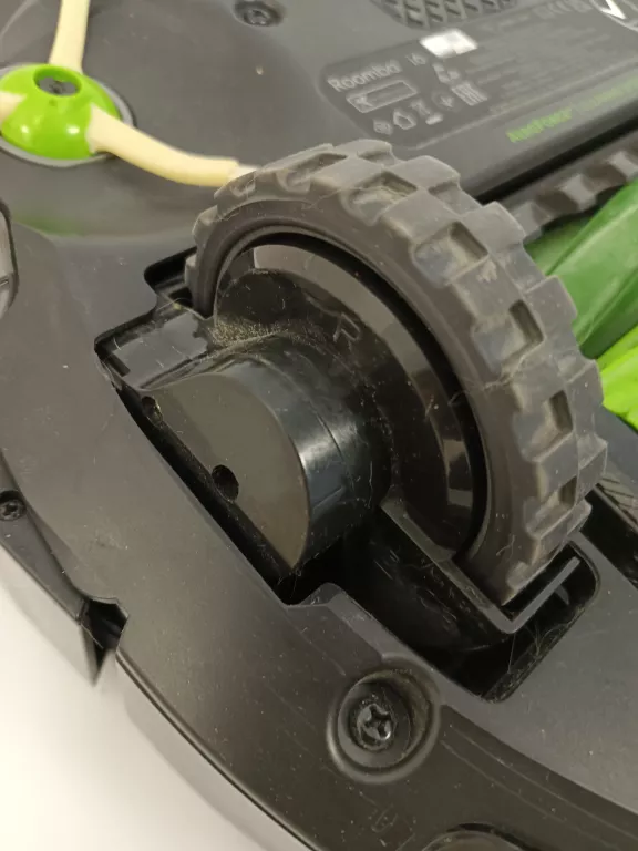 irobot-roomba-i6-robot-sprzatajacy-kod-producenta-5060629987347