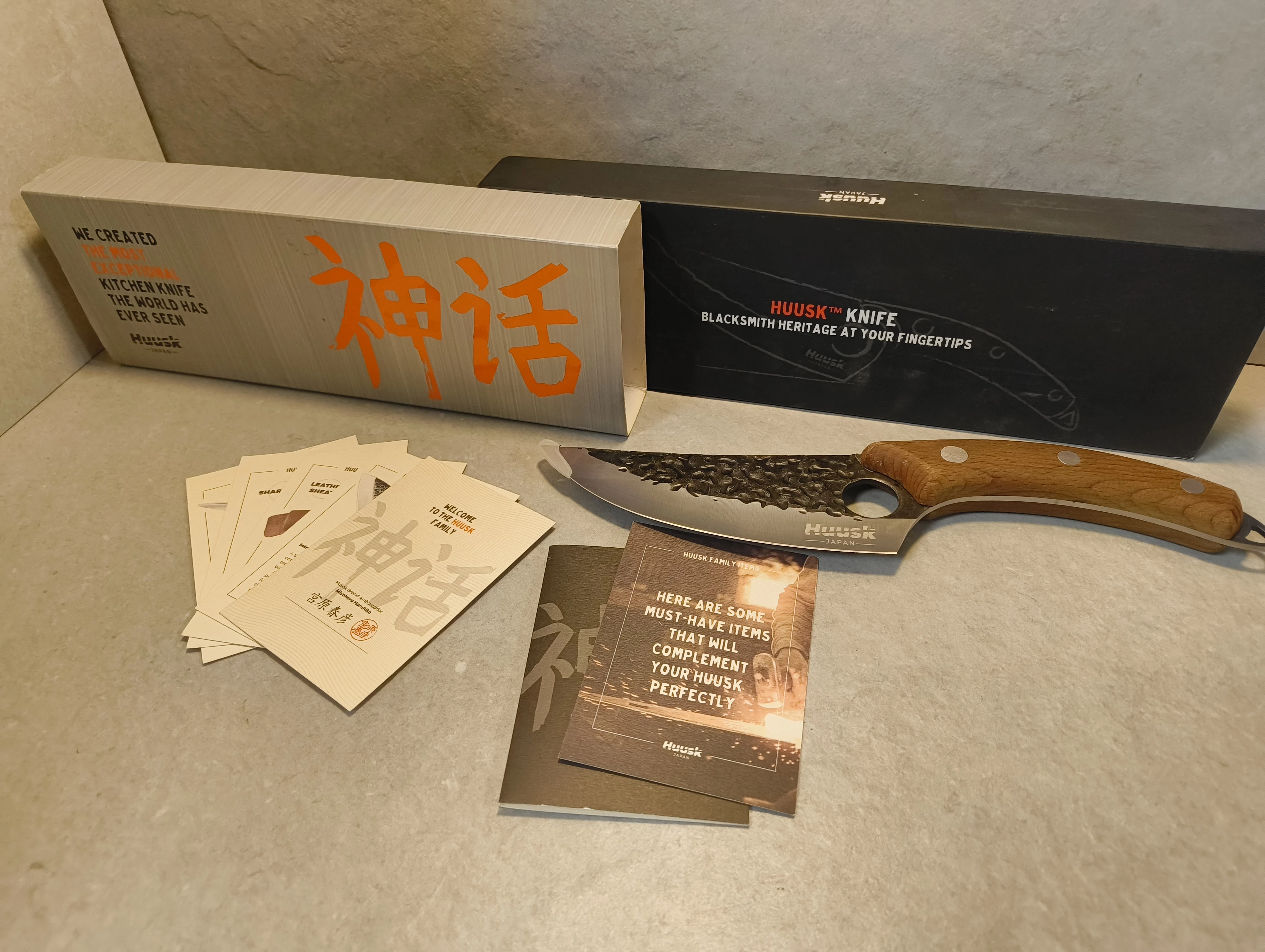 noz-huusk-japan-pudelko-osiedle-niepodleglosci-1-krakow