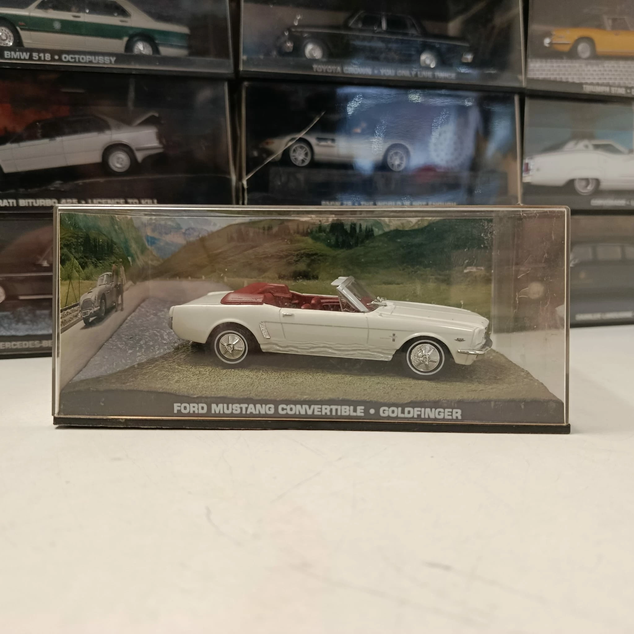 143-james-bond-ford-mustang-convertible-goldfinger-stary-rynek-10-grodzisk-wlkp