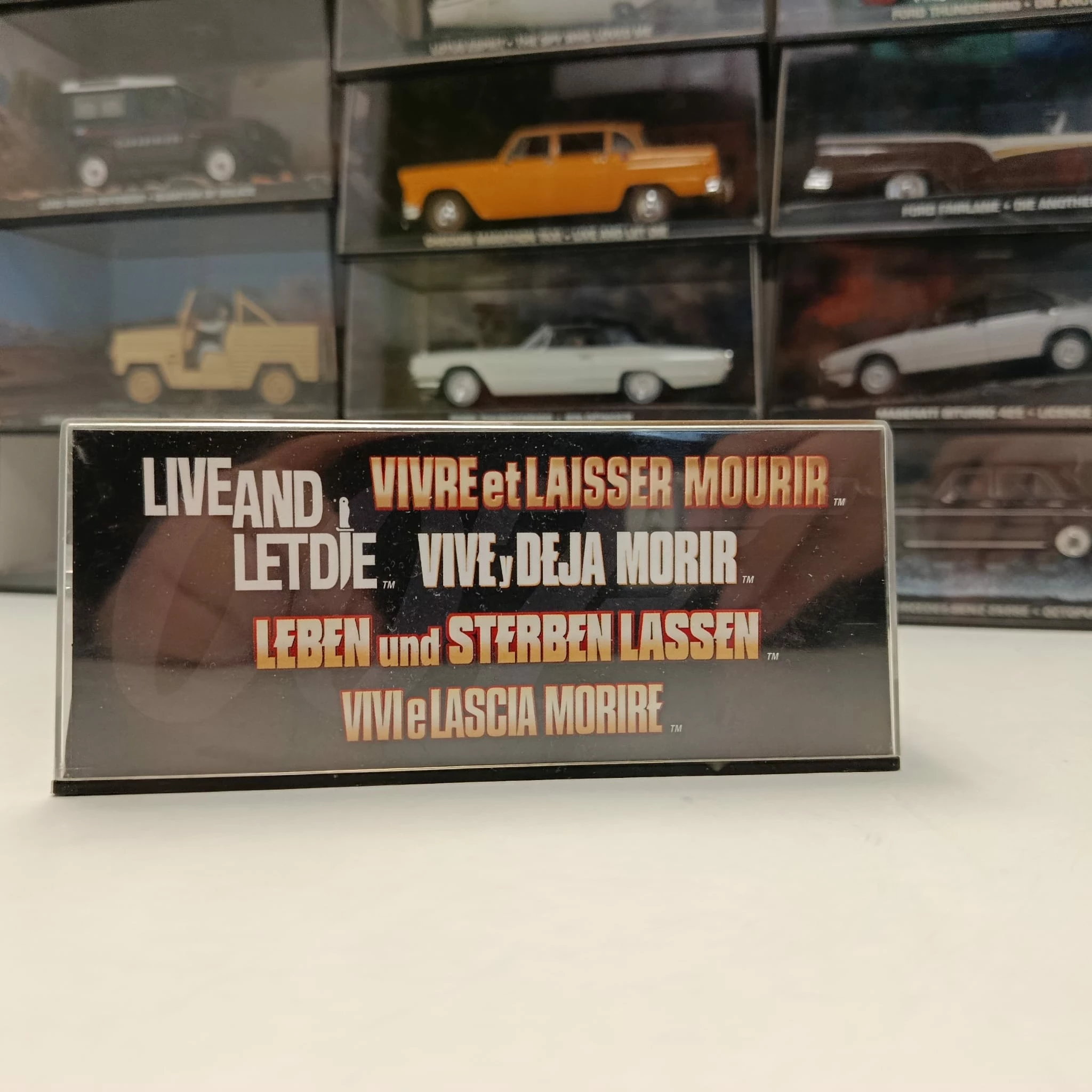 143-james-bond-corvorado-live-and-let-die-stan-11323-2