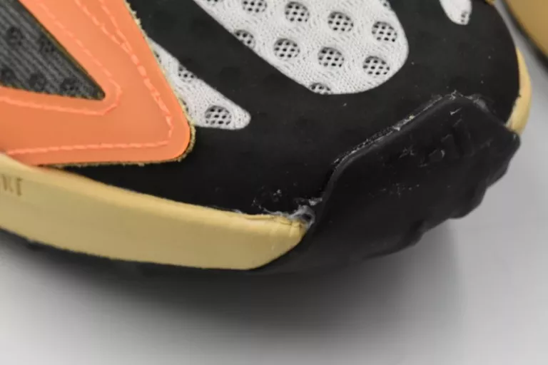 meskie-buty-do-biegania-w-terenie-adidas-kantai-trail-ih9053-r44-dlugosc-wkladki-2600