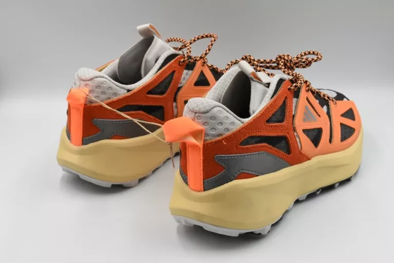 meskie-buty-do-biegania-w-terenie-adidas-kantai-trail-ih9053-r44-ean-gtin-4067907943782