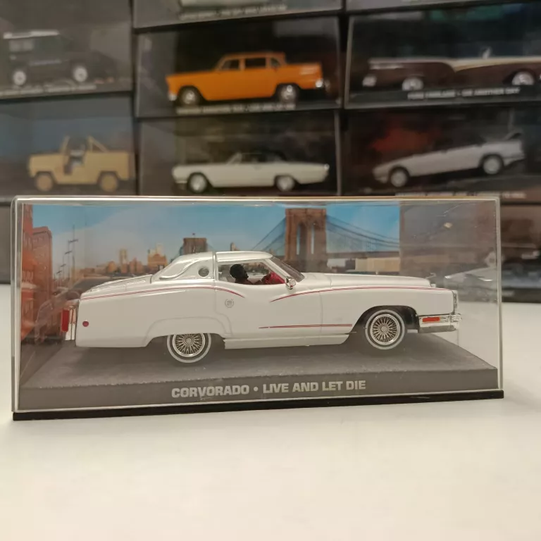 143-james-bond-corvorado-live-and-let-die-stary-rynek-10-grodzisk-wlkp