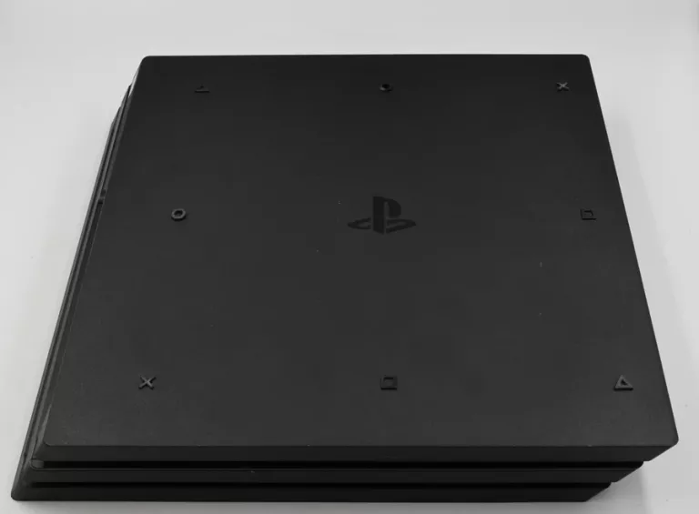 konsola-ps4-pro-1tb-wersja-130590-3