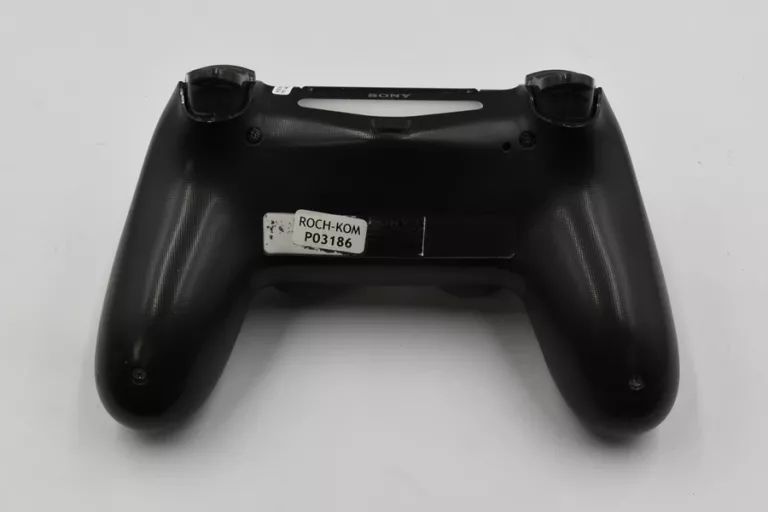 konsola-ps4-pro-1tb-stan-11323-2