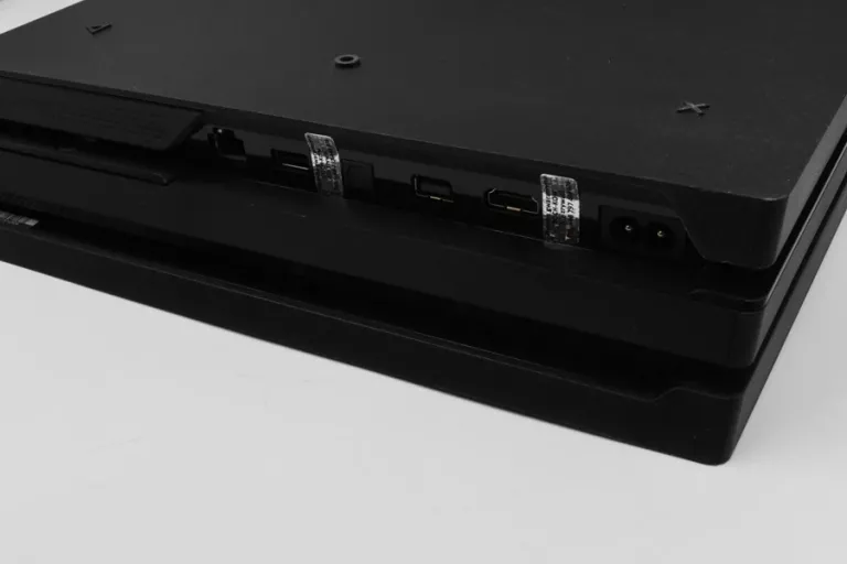 konsola-ps4-pro-1tb-dysk-wbudowana-pamiec-5179-352249