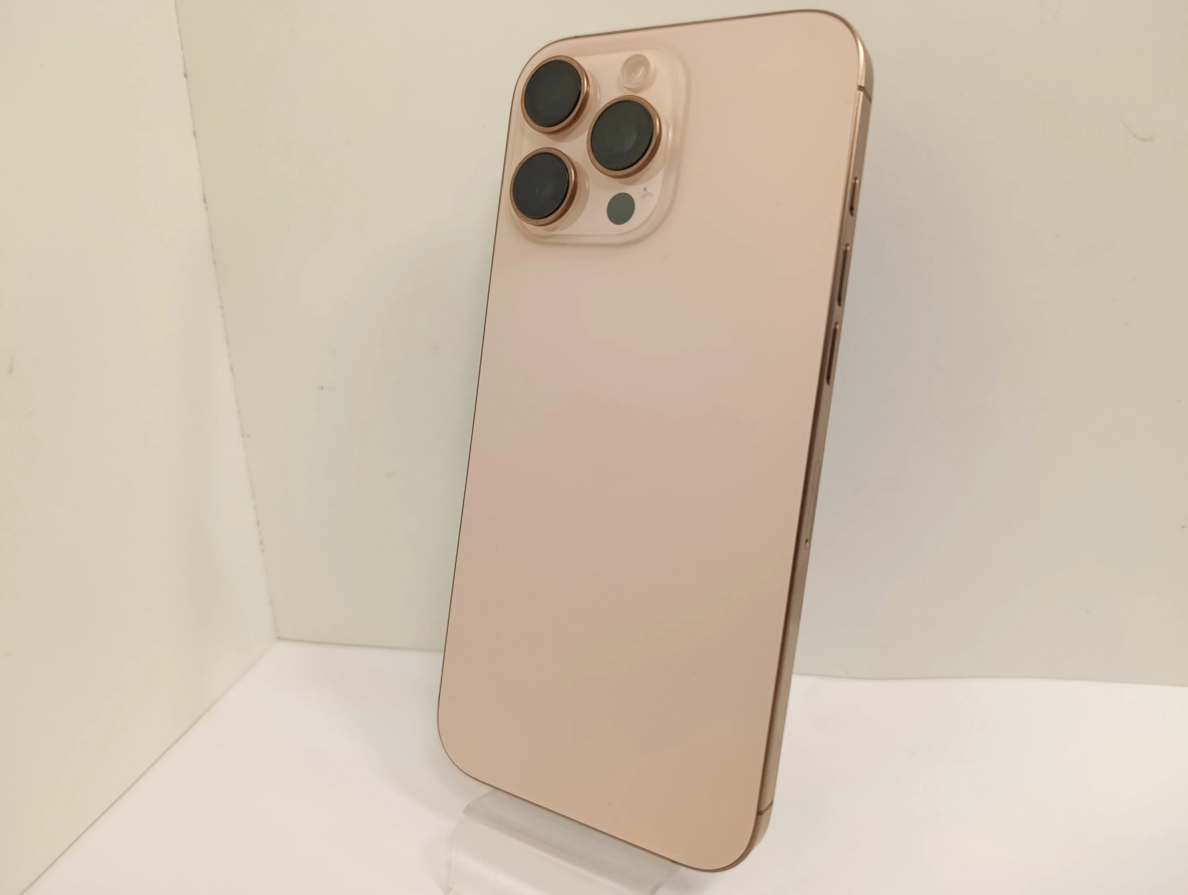 telefon-iphone-16-pro-max-256gb-98-bateria-kod-producenta-myww3hxa