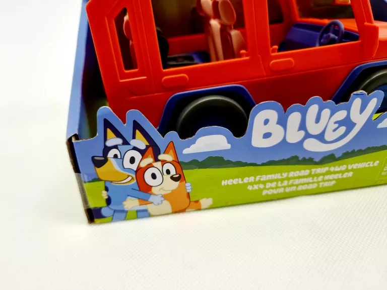 bluey-zestaw-samochod-4x4-figurka-chilli-17661-ean-gtin-630996176610