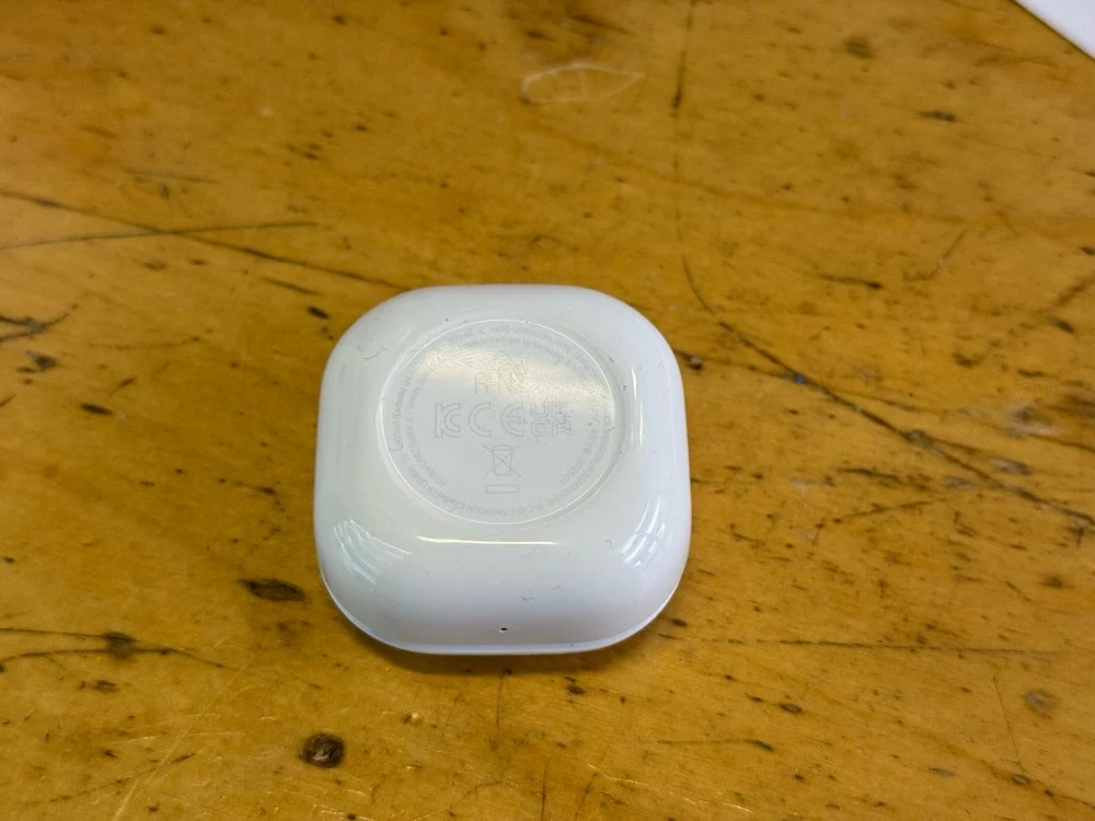 sluchawki-bezprzewodowe-samsung-galaxy-buds-fe-stan-11323-2