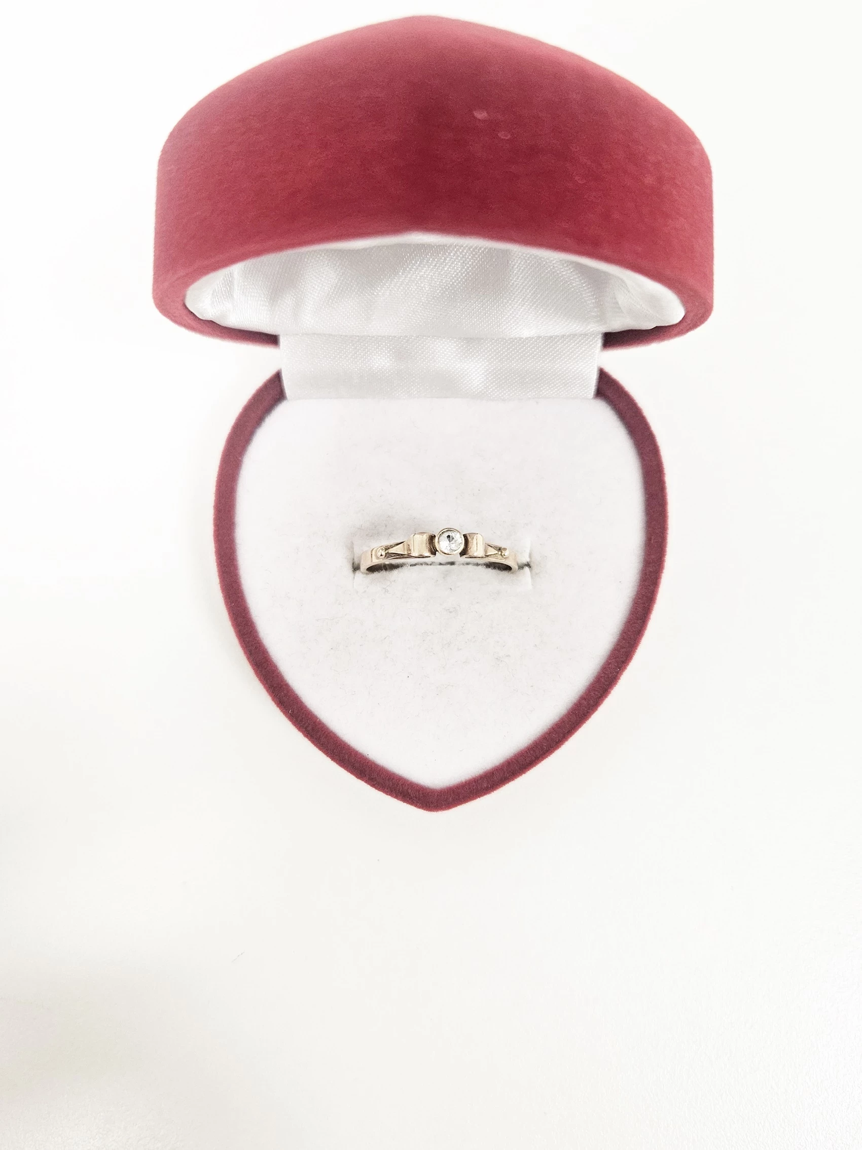 wyrob-jubilerski-uzywany-zloty-pierscionek-585160g-ean-gtin-5903772021103