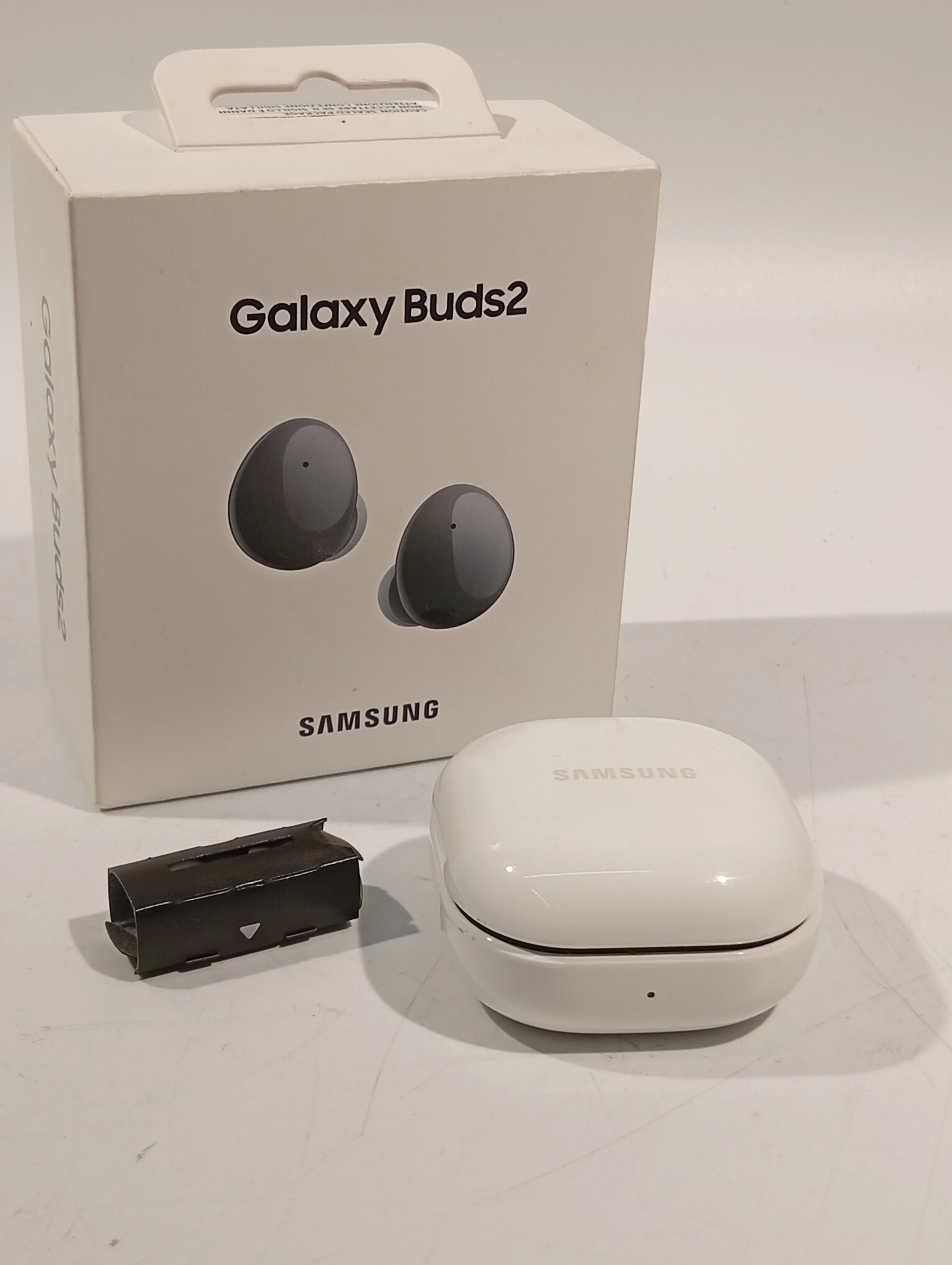 sluchawki-samsung-galaxy-buds-2-batorego-12-sj-skierniewice