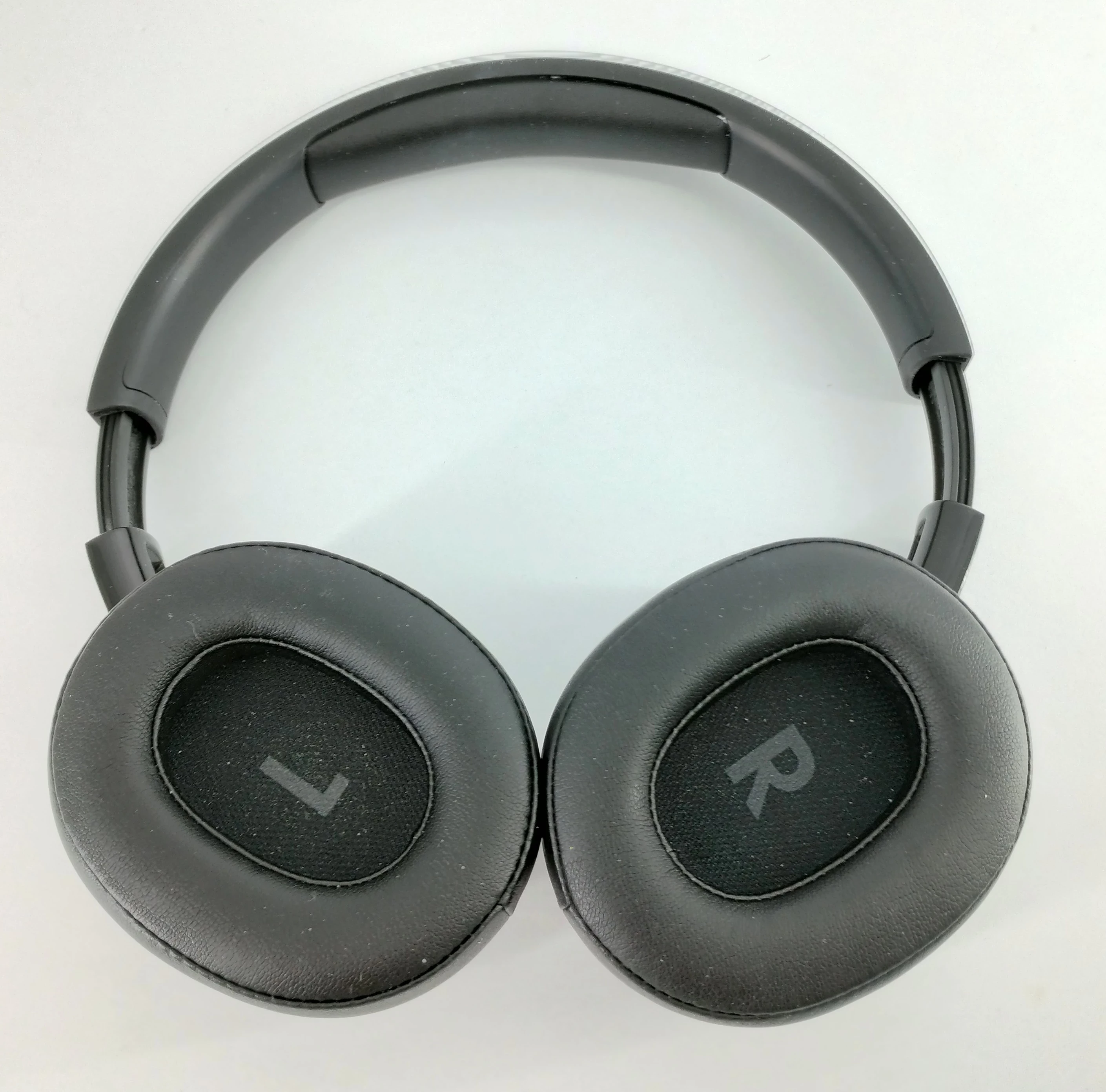 sluchawki-nauszne-jbl-710bt-ean-gtin-6925281988219