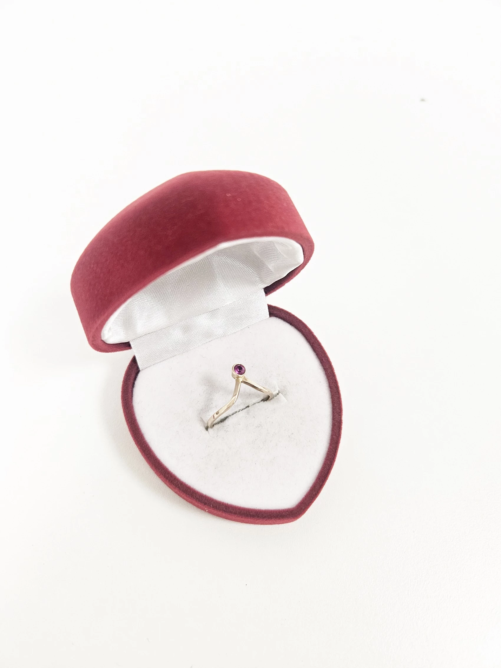 wyrob-jubilerski-uzywany-zloty-pierscionek-585135g-krupowki-75-zakopane