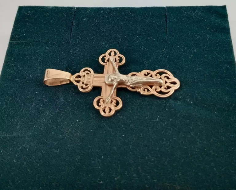 piekny-zloty-krzyzyk-proby-585-stan-11323-2