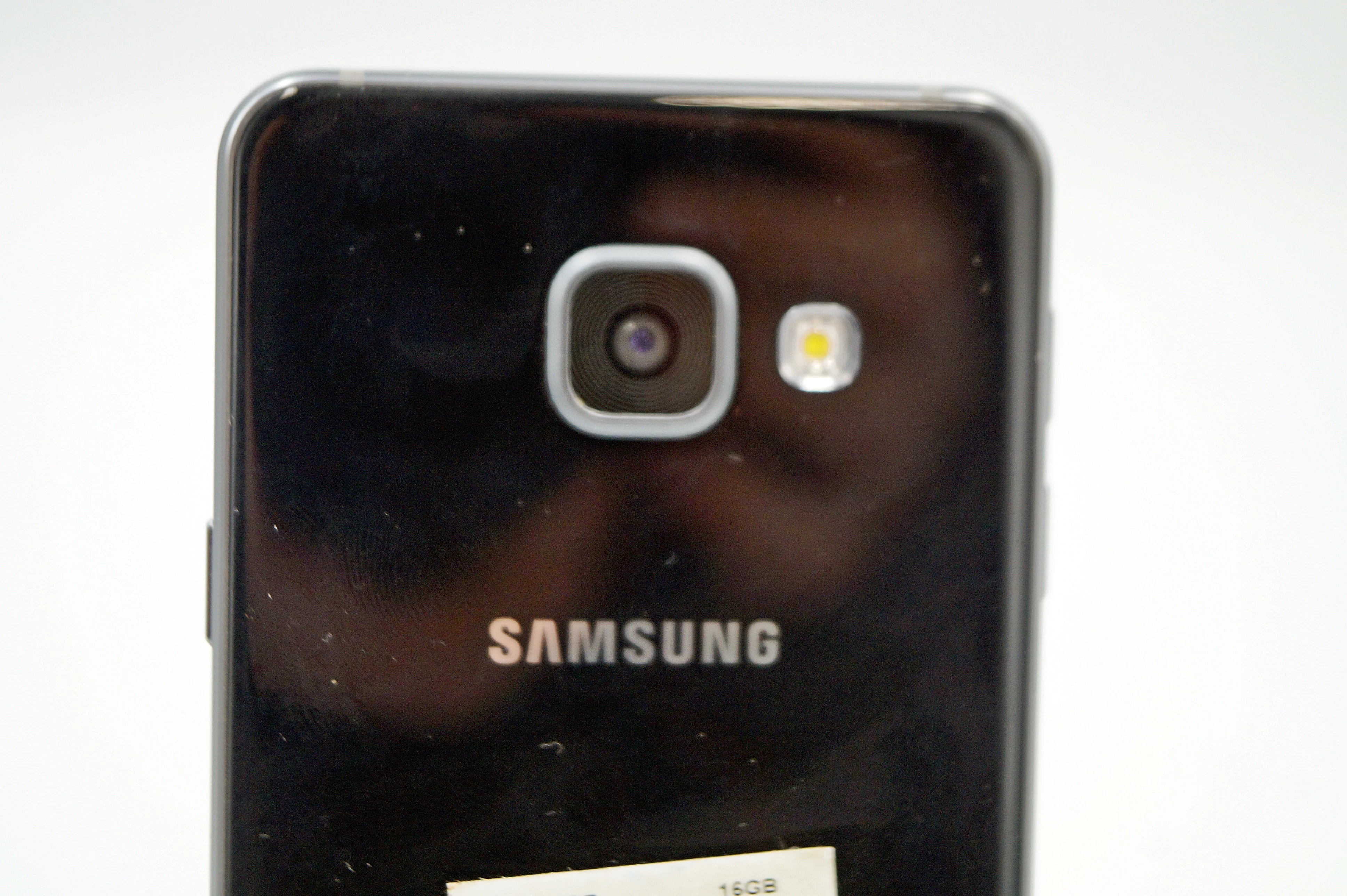 smartfon-samsung-galaxy-a3-2016-sm-a310f-1516gb-pojemnosc-akumulatora-2300